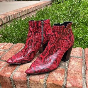 Dolce Vita Aden red and black snake print heel ankle bootie size 8.5M